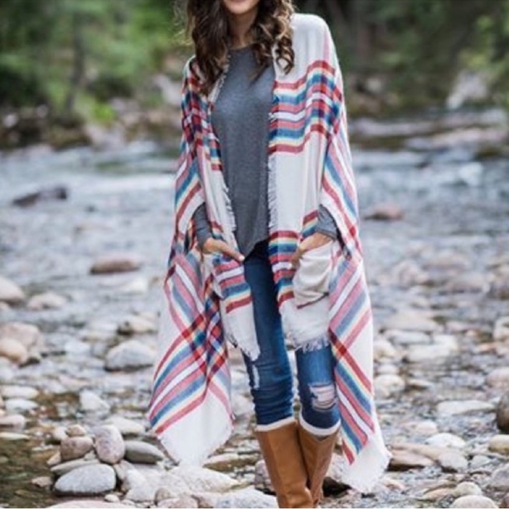 Grace & Lace 2 in 1 Poncho